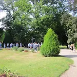 Holiday home Maison Avec A They-sous-montfort, Accueillant Et Moderne They-sous-Montfort