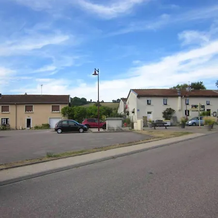 Maison Avec A They-sous-montfort, Accueillant Et Moderne * They-sous-Montfort