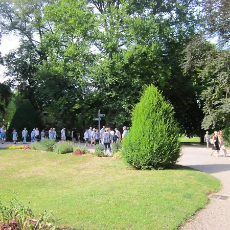 Holiday home Maison Avec A They-sous-montfort, Accueillant Et Moderne They-sous-Montfort