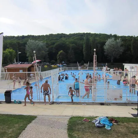 Maison Avec A They-sous-montfort, Accueillant Et Moderne * They-sous-Montfort