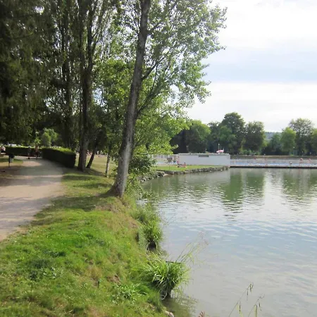 Maison Avec A They-sous-montfort, Accueillant Et Moderne They-sous-Montfort