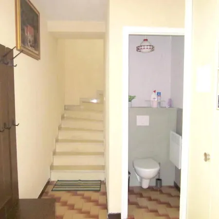 Maison Avec A They-sous-montfort, Accueillant Et Moderne