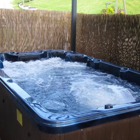 Maison Avec A They-sous-montfort, Accueillant Et Moderne * They-sous-Montfort