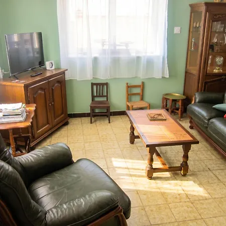 Holiday home Maison Avec A They-sous-montfort, Accueillant Et Moderne