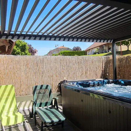 Holiday home Maison Avec A They-sous-montfort, Accueillant Et Moderne *